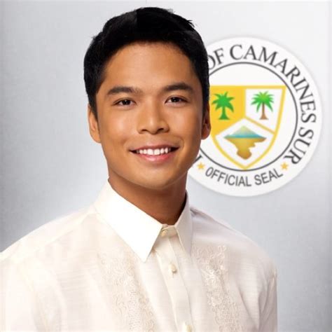 PROFILE: MIGUEL LUIS VILLAFUERTE .
